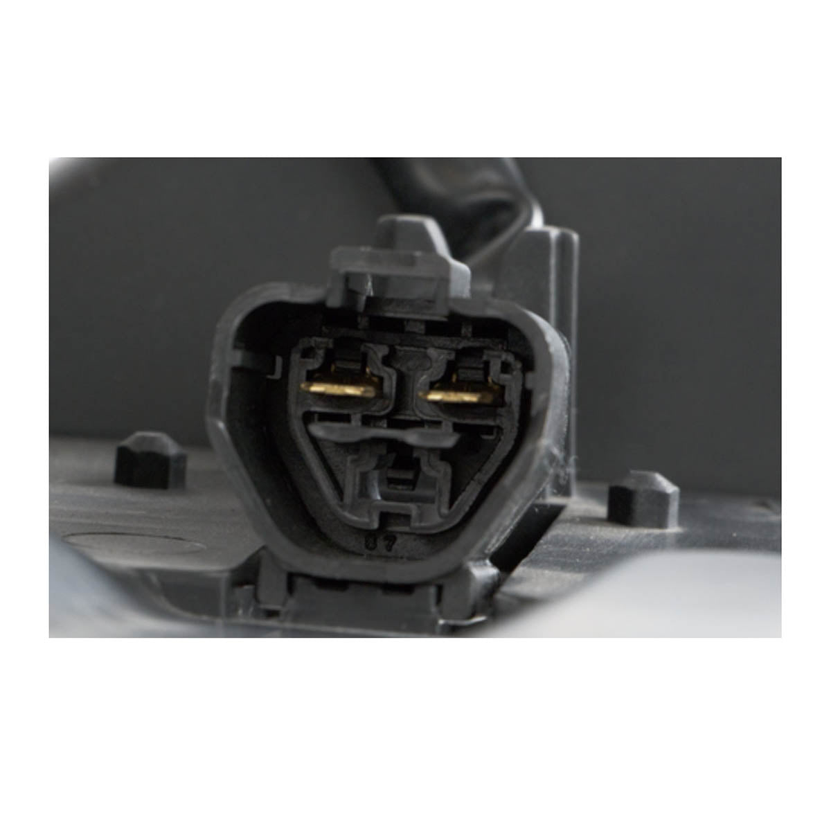 Motoventilador Para Nissan Versa 1.6 2009 2010 2011 2012