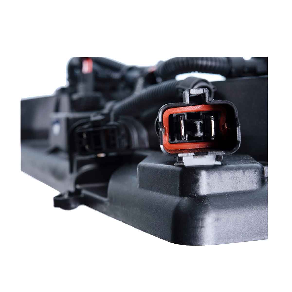 Motoventilador Para Ford Focus 2.0 2001 2002 2003